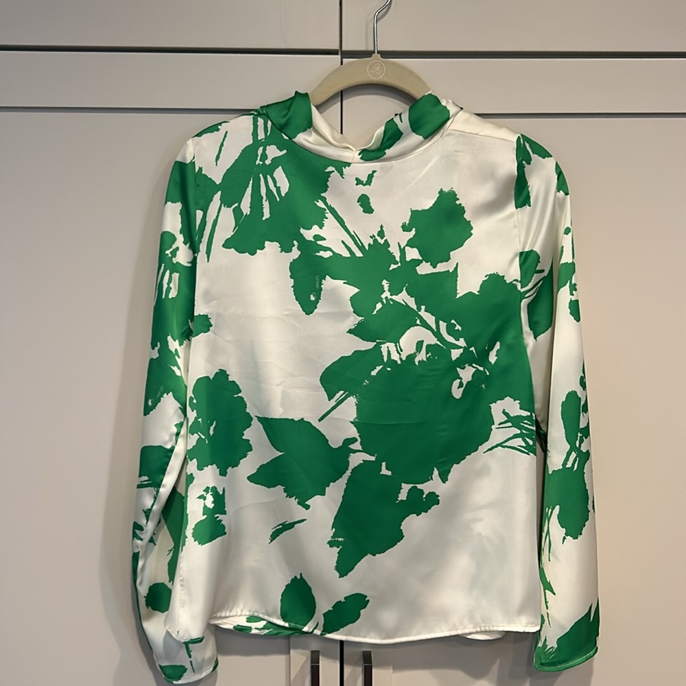 Zara Silk Long Sleeve Tops (3) - Picture 11 of 16